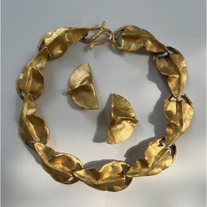 Carol Dauplaise Clip Earrings Gold Tone Statement Chunky signed Couture Runway